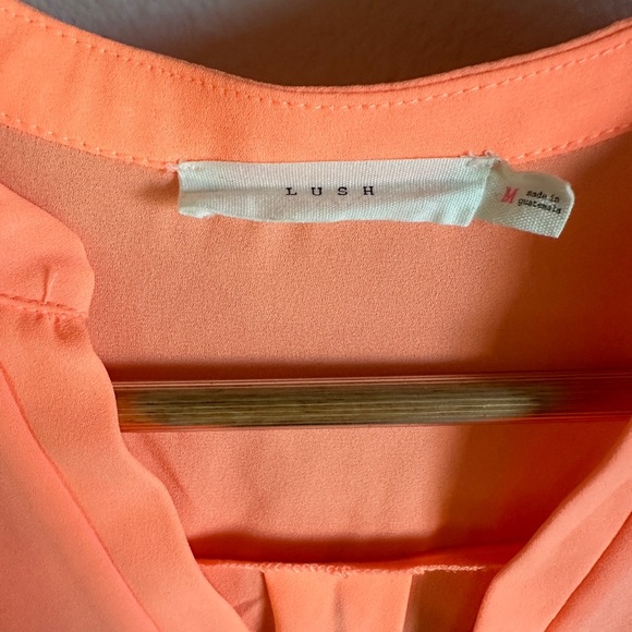 Peachy hi-lo shirt. Beautiful blouse. - Picture 3 of 3